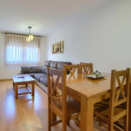 公寓 With 2 Bedrooms In With Wifi