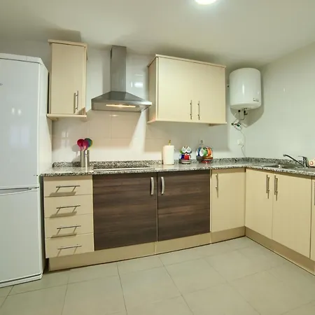 With 2 Bedrooms In With Wifi *