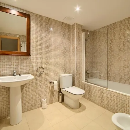 公寓 With 2 Bedrooms In With Wifi